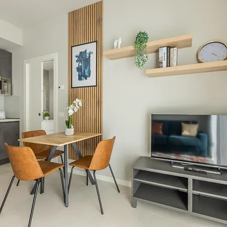 Apartment Navigli Charme Moderno In Quartiere Autentico